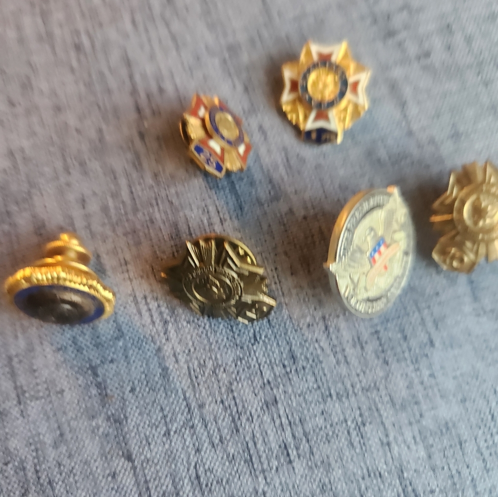 Gold and Silver Men's Accessory Vintage Lapel Pins Lot Of 6